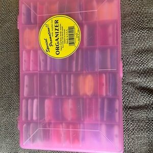 Storage/organizer box grate for floss, bead, sequins, buttons and more!